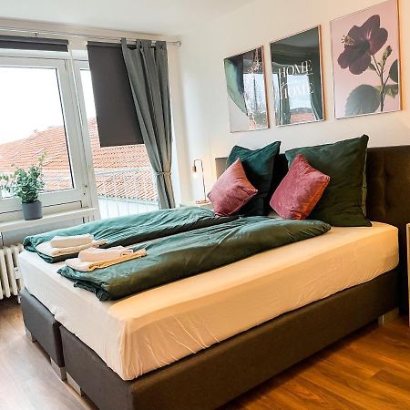 Apartment Fuer 3 Gaeste Kostenlose Parkplaetze Und Lift Ганновер Экстерьер фото
