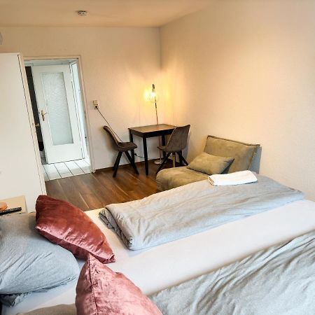 Apartment Fuer 3 Gaeste Kostenlose Parkplaetze Und Lift Ганновер Экстерьер фото